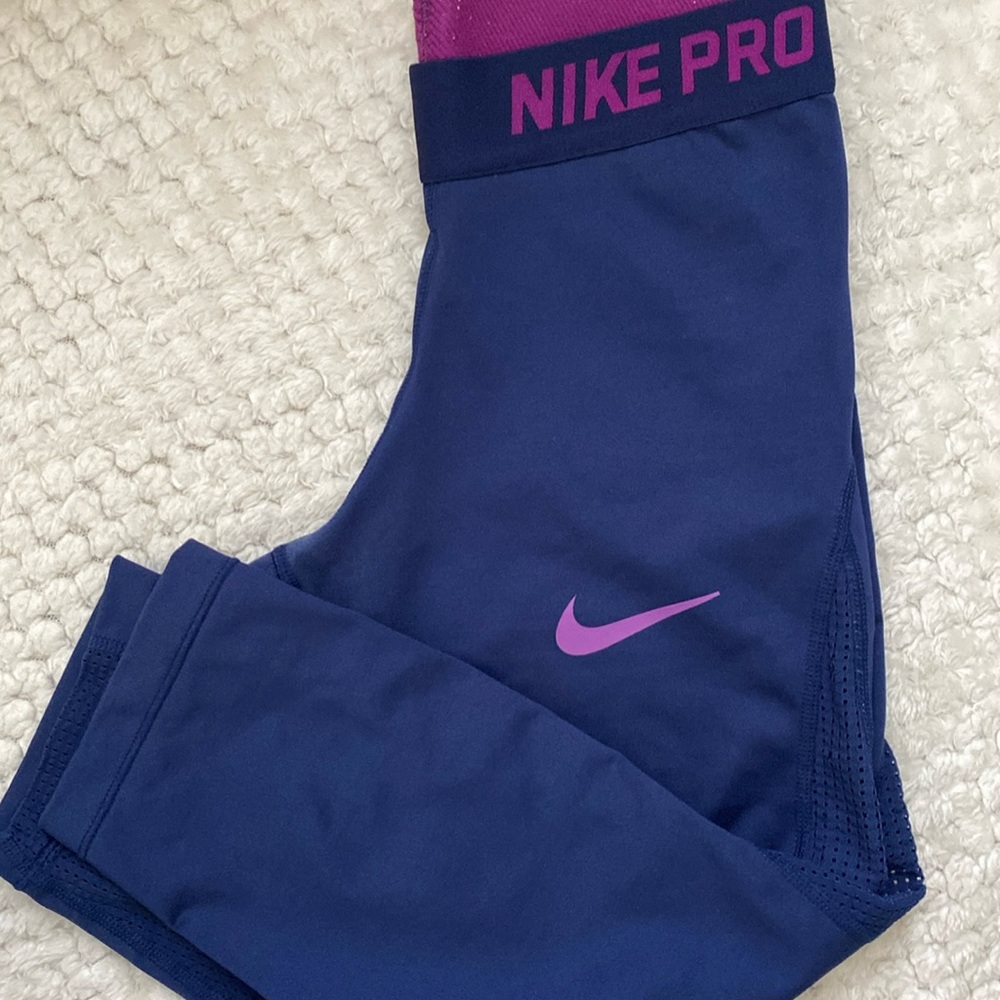 Nike leggings purple size XS
